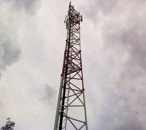 3 „Legged Tubular Lattice Steel Telecommunication Tower“