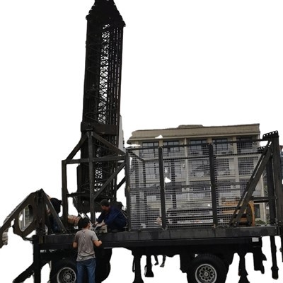 Tinklas ant ratų bokštų